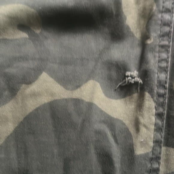 True Indigo Camouflage pants - size Large - Picture 4 of 4